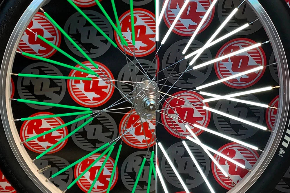 RIDE OUT SUPPLY ROS REFLECTIVE SPOKE COVERS GREEN 40pk